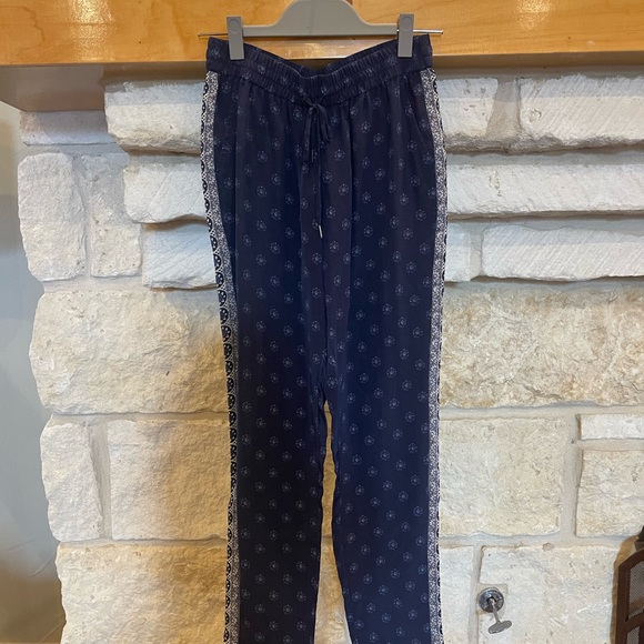 Joie Jogger Pants - Picture 3 of 11